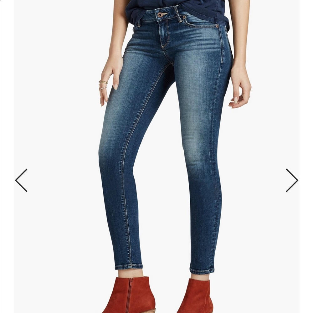 Lucky Brand 7/8 length jeans — like new condition